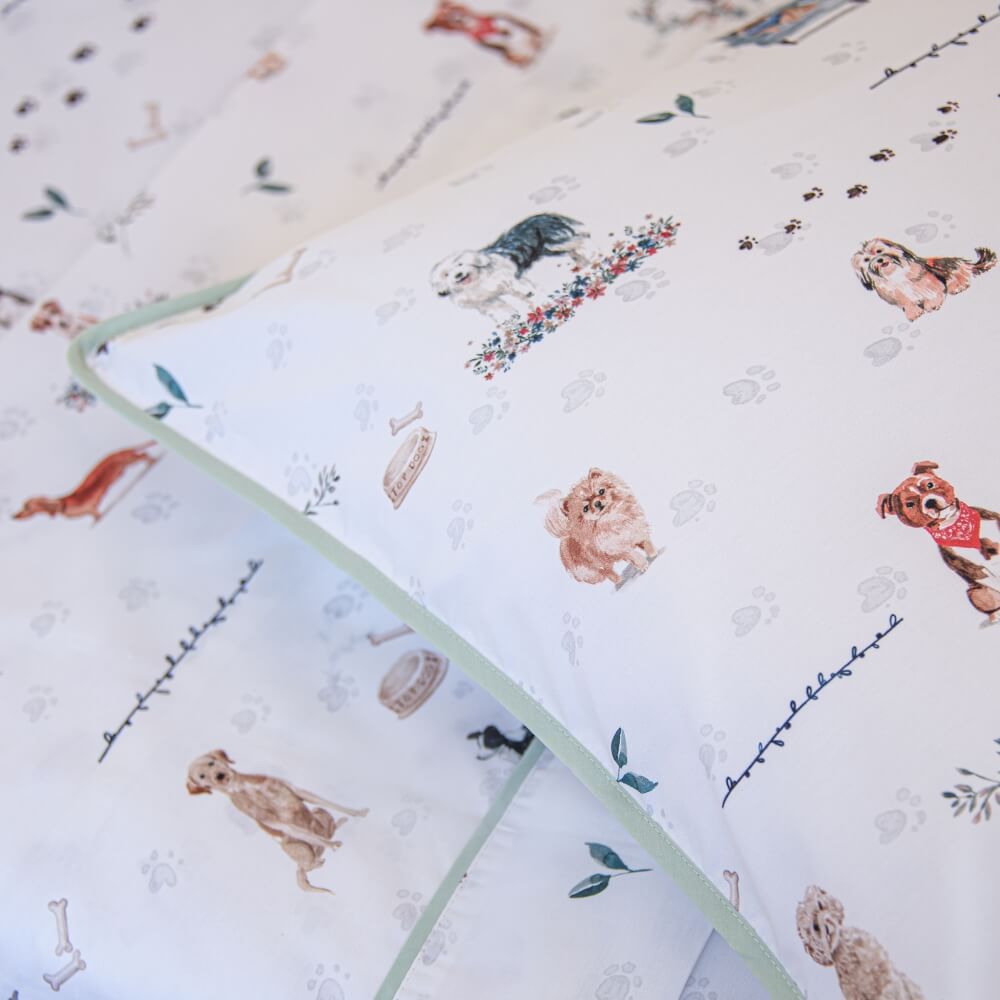 Fronha avulsa infantil percal 200 fios Dogs estampada - Imagem 2