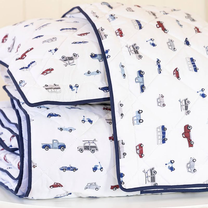 COLCHA_MATELASSE_PERCAL_CARROS_ESTAMPADA-9-1
