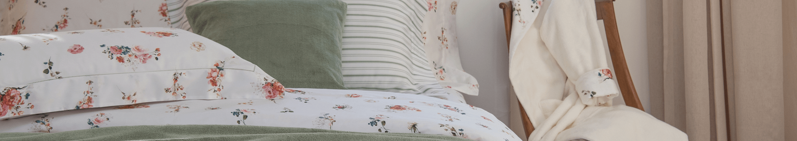 Peseiras de tricô para compor o decor de seu quarto e sua cama